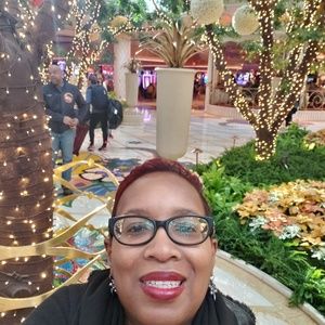 Meet your Posher, Yolanda